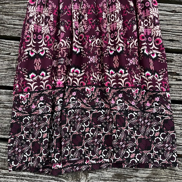 Vince Camuto | Kaleidoscope Floral Pattern Dress - Picture 7 of 8
